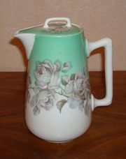 Кофейник фарфоровый (50-е гг.)